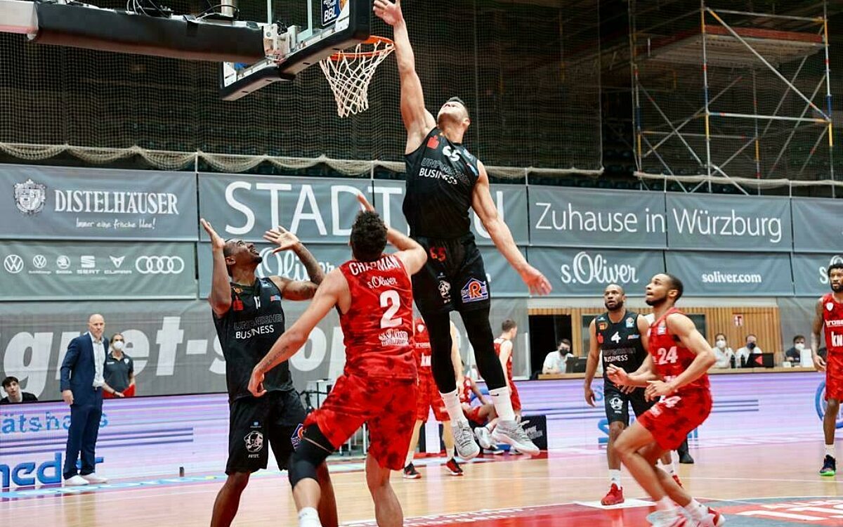 Basketballer von s.Oliver Würzburg gegen Chemnitz Basketballer von s.Oliver Würzburg gegen Chemnitz